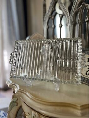 Hazel-Atlas Ball & Rib glass snack tray